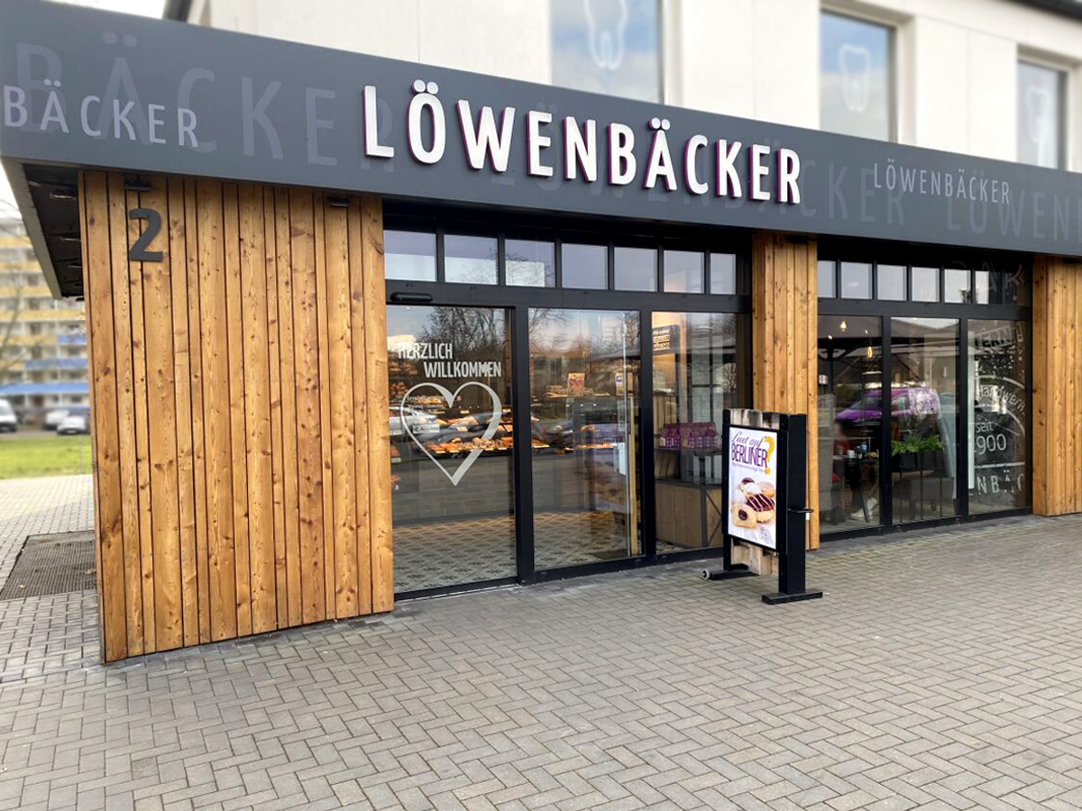 Löwenbäcker-Filiale Café schwarzer Berg
